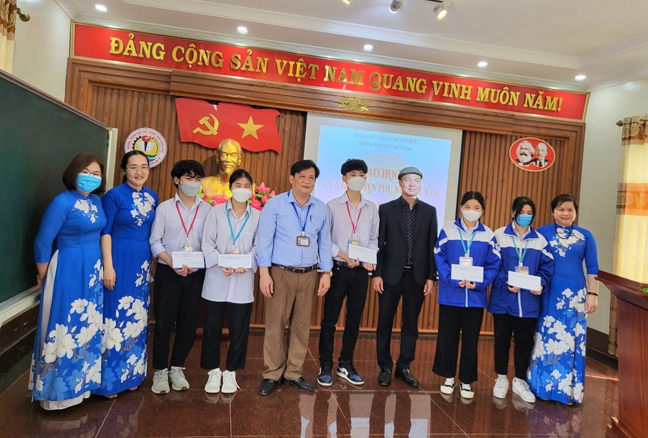 Hành trình nối dài yêu thương của thầy trò VWA