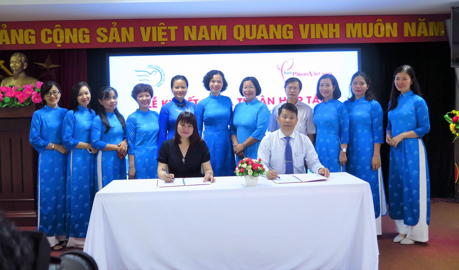 Lễ ký kết thỏa thuận hợp tác giữa Học viện Phụ nữ Việt Nam và Báo Phụ nữ Việt Nam