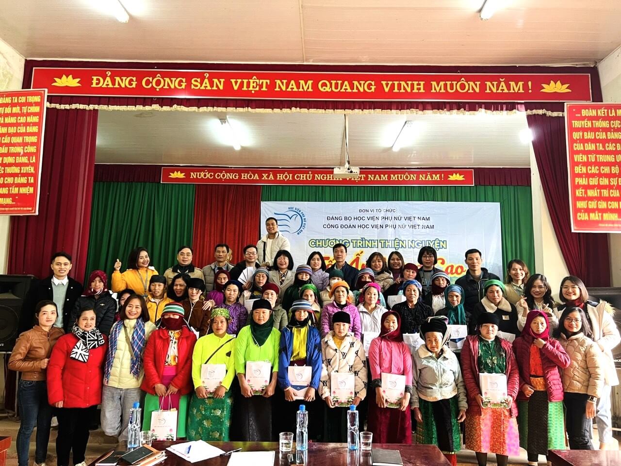 Học viện Phụ nữ Việt Nam và hành trình thiện nguyện “Tết ấm vùng cao” tại Hà Giang